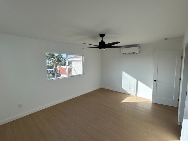 Primary Photo - 4520 Orten St