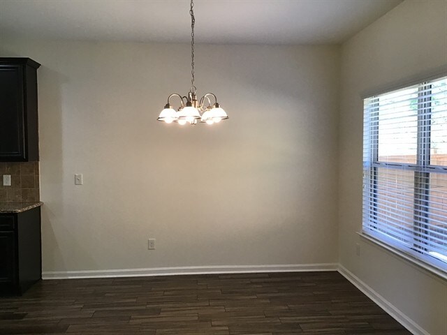 Building Photo - 1290 Rose Terrace Cir