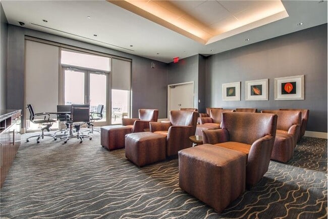 Building Photo - 1401 McKinney St