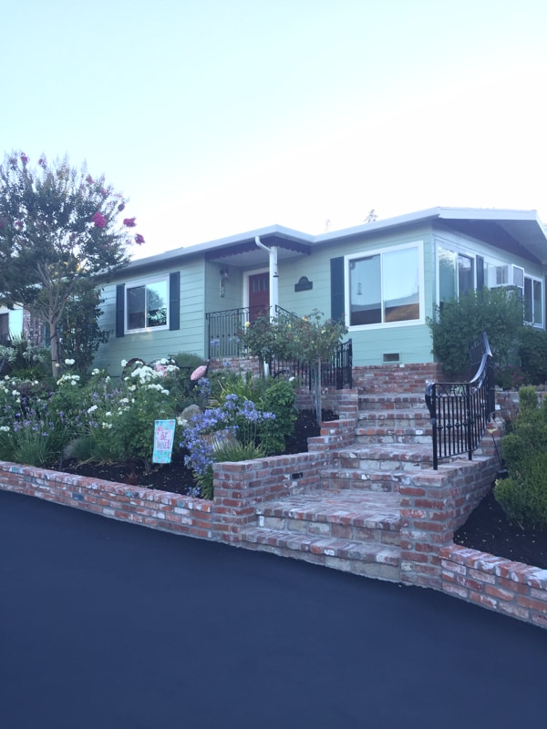 Building Photo - 209 Saranap Ave