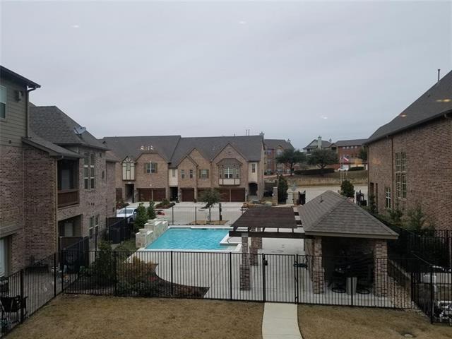 Building Photo - 555 Waterloo Dr