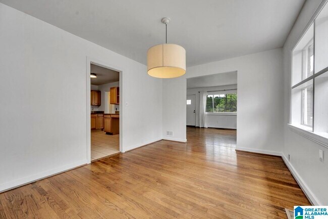 Building Photo - 5321 Crestwood Blvd