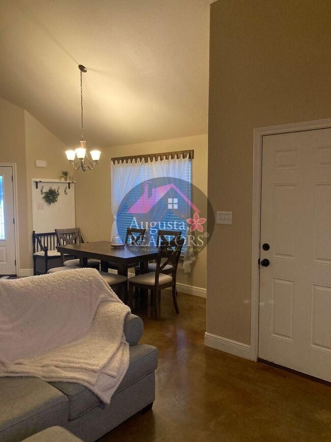 Building Photo - Beautiful Duplex in Tuscola!