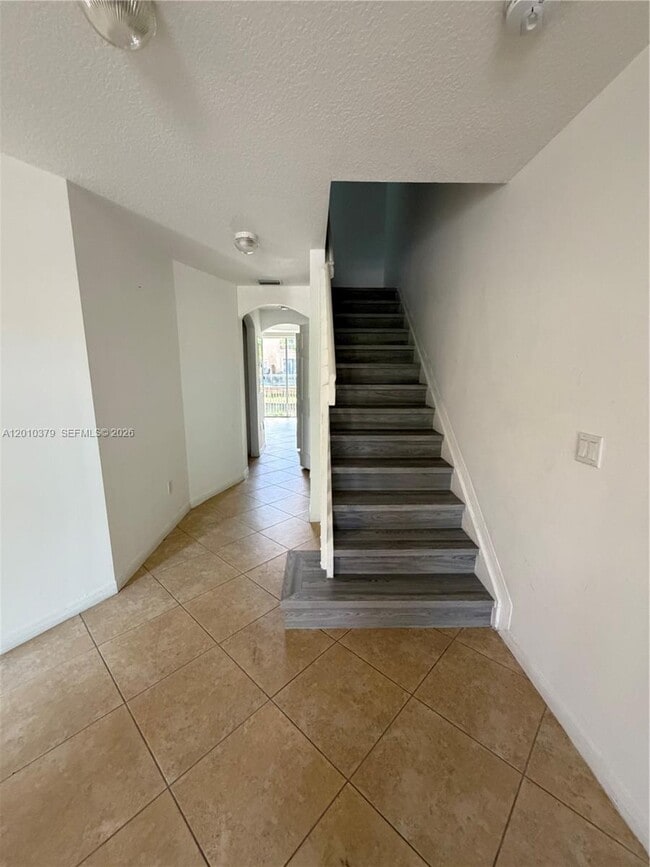 Building Photo - 4939 N Harbor Isles Dr