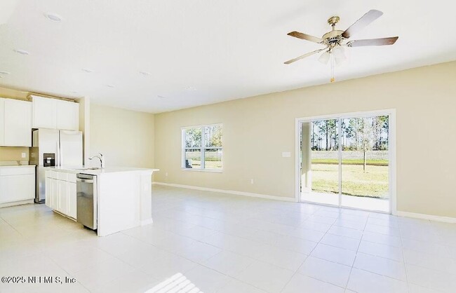 Building Photo - 87 Fellbrook Dr