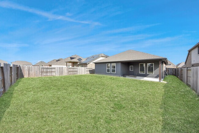 Building Photo - 15307 Davan Springs Dr