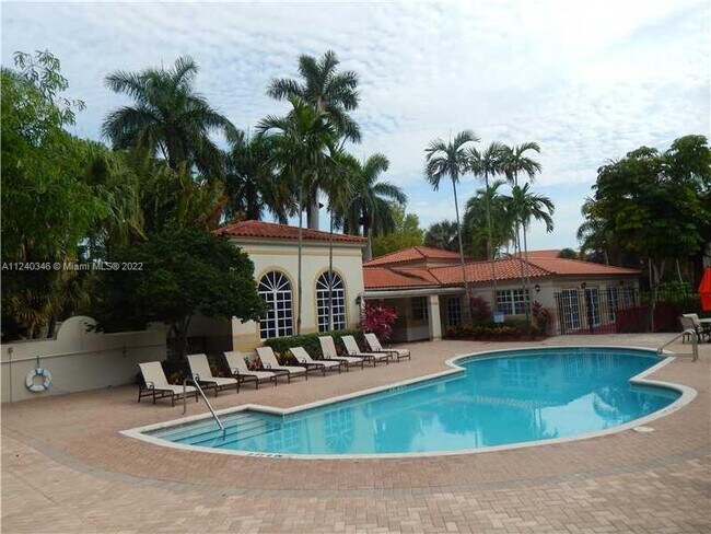 Building Photo - 9919 Nob Hill Ct