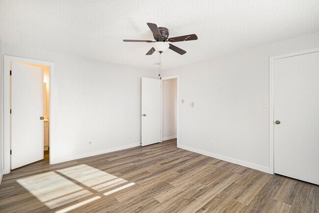 Building Photo - Pecos9881