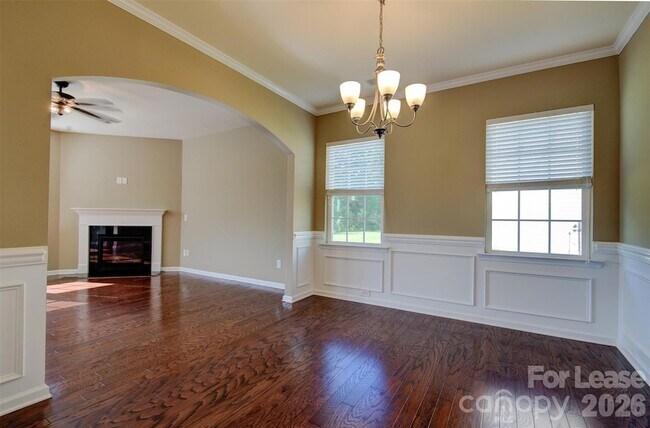 Building Photo - 16125 Hammersmith Farm Dr