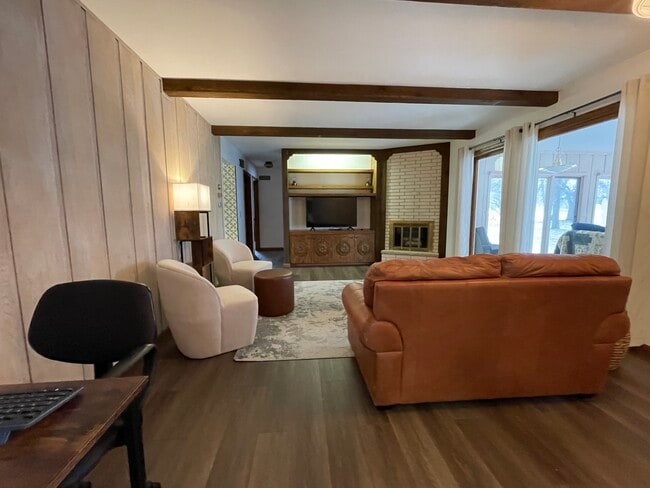 Building Photo - 3604 W Country Club Ln