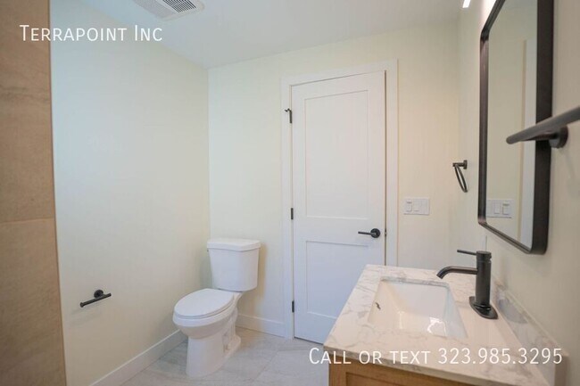 Building Photo - 1038 Westmoreland Ave