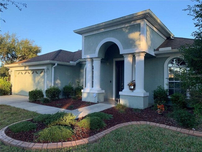 Building Photo - 10724 Banfield Dr