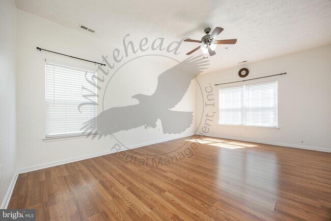 Building Photo - 9549 Wedge Way