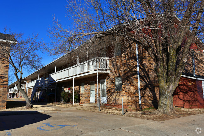 Building Photo - Spring Creek Apartments