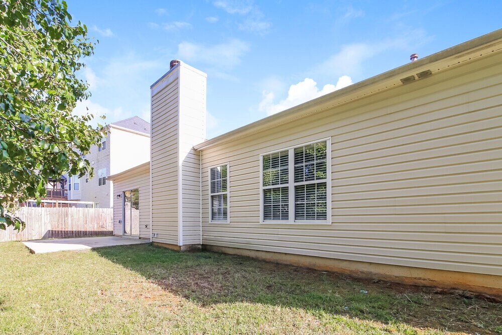 Building Photo - 4227 Wood Cove Dr