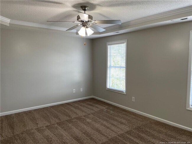 Building Photo - 346 Cresthaven Dr