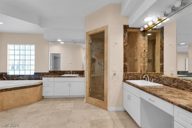 Building Photo - 7956 Marbella Cir