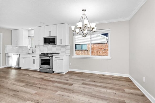 Building Photo - 9723 Moorberry Ln