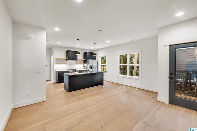 Building Photo - 4115 4th Ave S