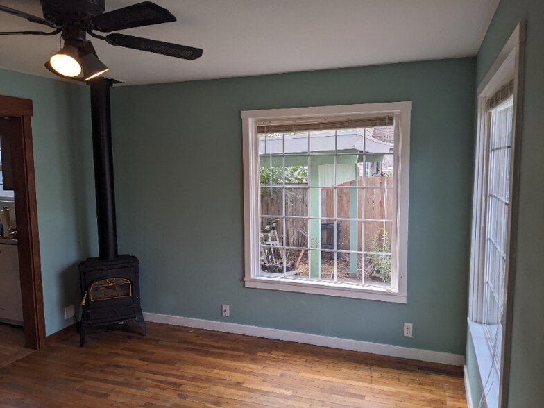 Building Photo - 314 N 7th St