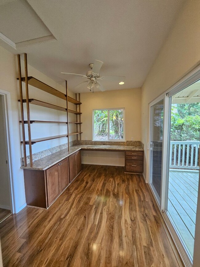Building Photo - Beautiful 3 Bedroom Home in Upper Kaumana