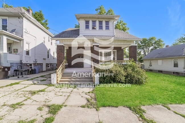 Primary Photo - 1205 W Brons Ave