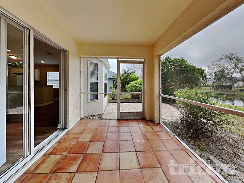 Building Photo - 3124 58th Terrace E