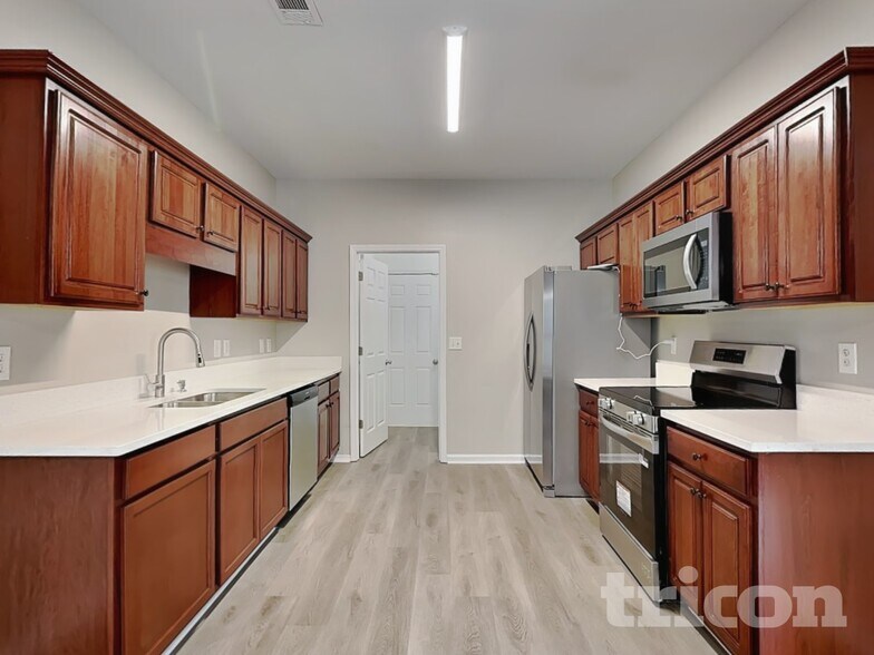 Building Photo - 4286 Traipse Path