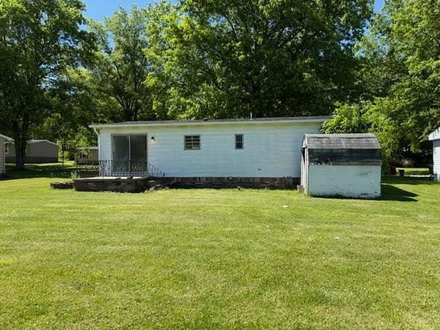 Building Photo - 18 Oak Dr