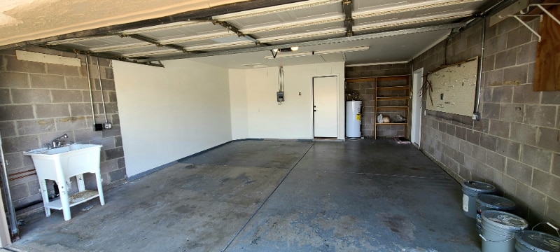 Building Photo - 8409 W Dreyfus Dr