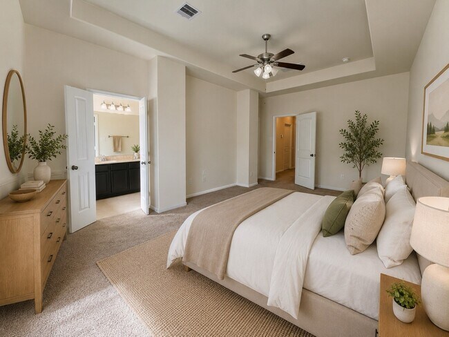 Building Photo - 17035 Amarose Dr