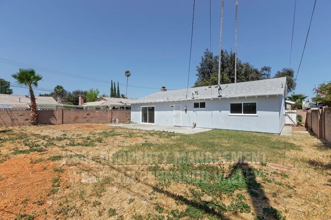 Building Photo - 7749 Kentland Ave