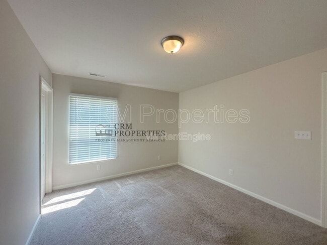 Building Photo - 1138 Deer Trail