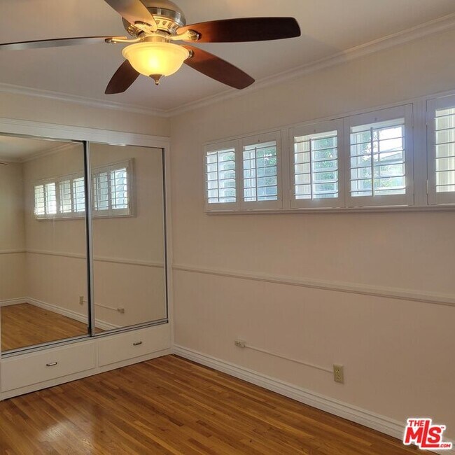 Building Photo - 2781 N Bellflower Blvd