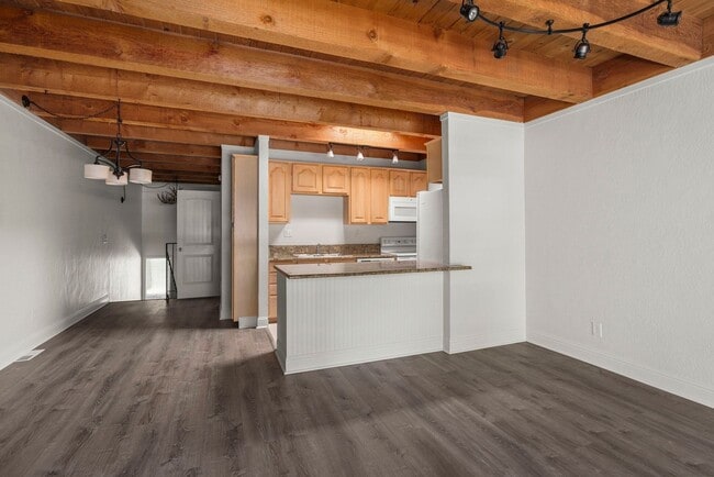Building Photo - Incline Village: Condo - 3 Bedrooms, 2 Full Bathrooms, 1 Car Garage, Low Elevation, Centrally Loc...