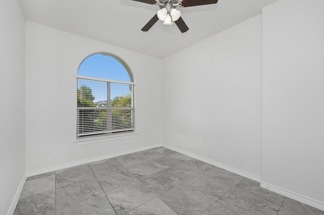 Building Photo - 7225 Sylvia Plath Dr