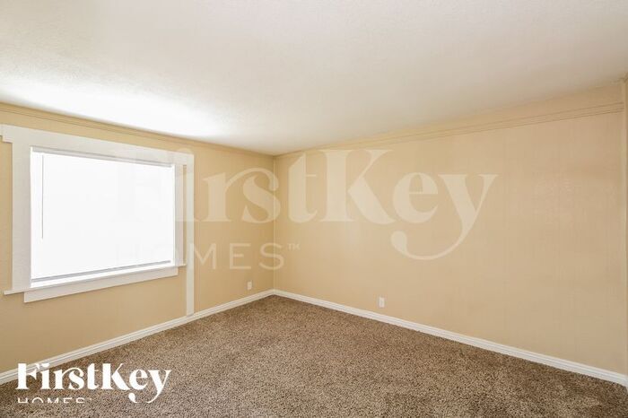 Building Photo - 5119 Margo Dr