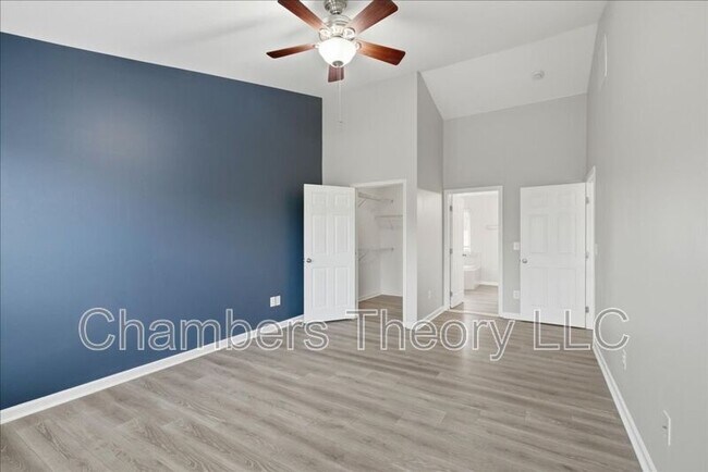Building Photo - 42211 Marcy Way