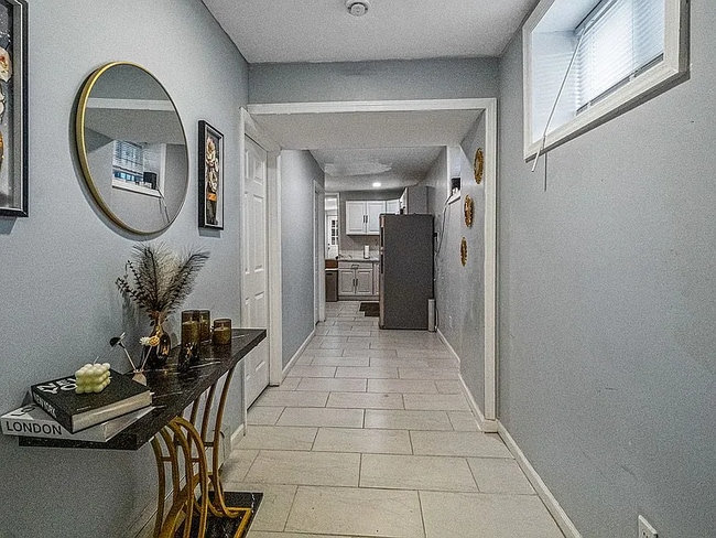 Building Photo - 116-01-116221 221st St