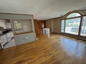 Building Photo - 2794 Ocean Ave