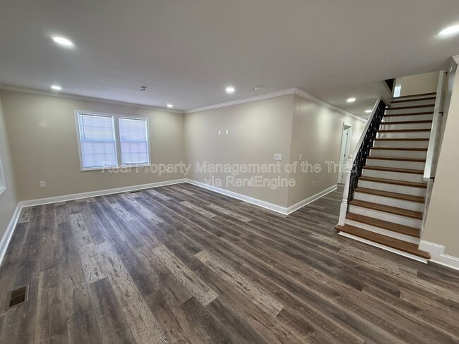 Building Photo - 1226 Hoover Ave
