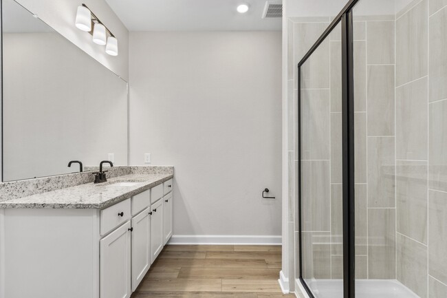 Building Photo - 1111 Whispering Winds Dr