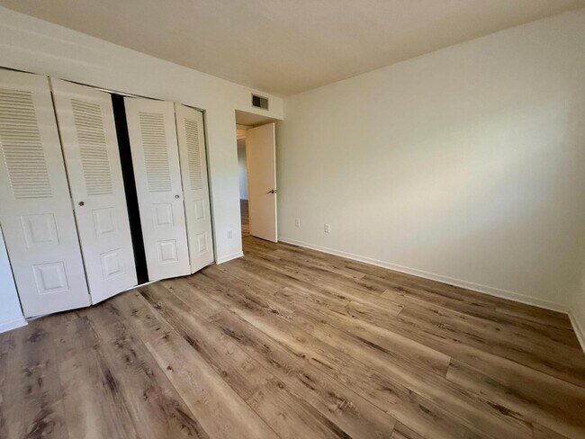 Building Photo - 820 Virginia St