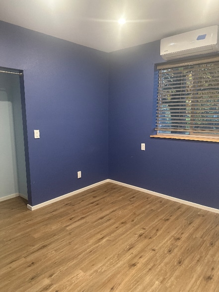 Building Photo - 1110 N Main Ave