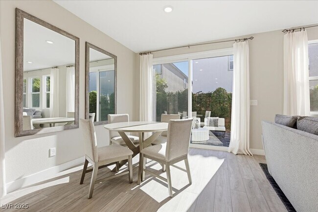 Building Photo - 4181 Nopal Serrano Ave