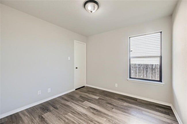 Building Photo - 177 Karrie Dr