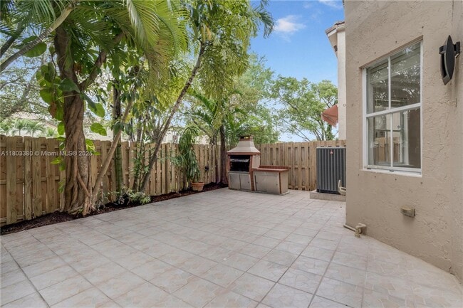 Building Photo - 4882 NW 108th Psge