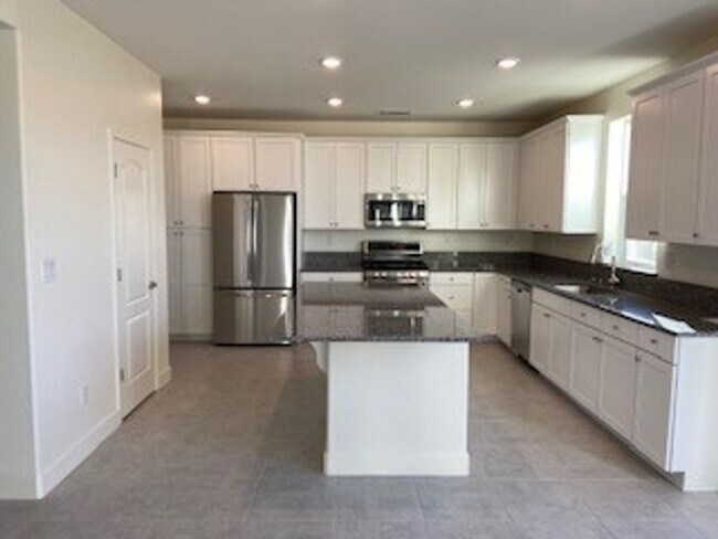 Building Photo - Kiley Ranch Stunner - Close to Everything!