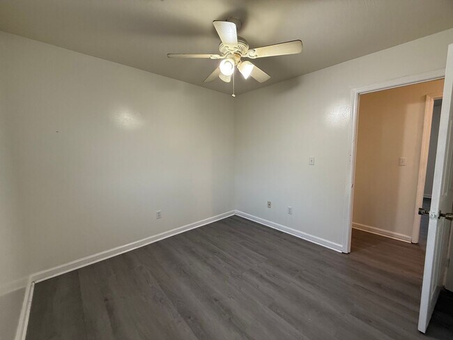 Building Photo - 3 Bedroom/1 Bathroom Home in Paragould AR ...