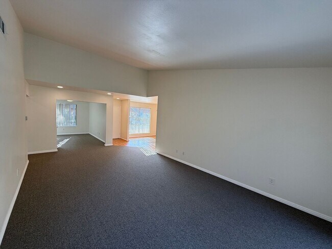 Building Photo - 13104 Village 13